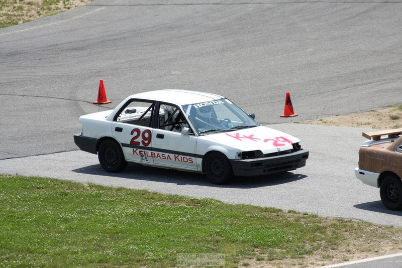 Illustration for article titled The 24 Hours Of LeMons New England 2009 Über Gallery, Part 2